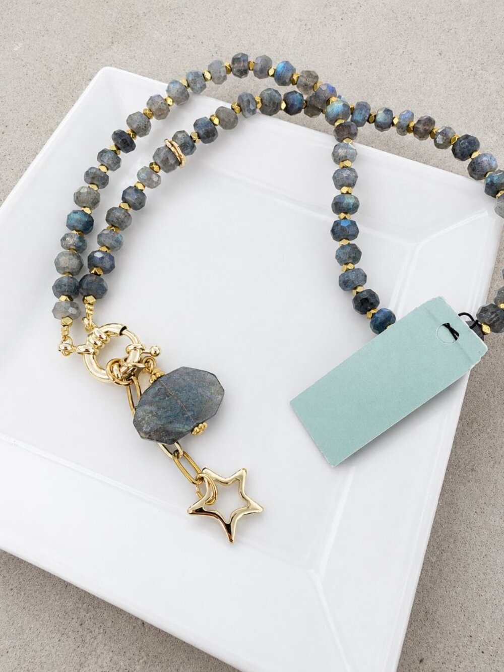 Rich natural labradorite gemstones meet vintage-inspired styling in this beautif - Picture 3 of 3